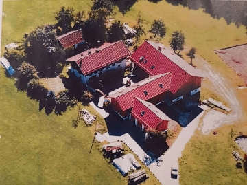 VERKAUFT !!! Großzügiger Vierseithof in reizvoller Alleinlage bei Vilshofen, 94474 Vilshofen an der Donau, Bauernhaus