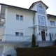 epflegtes Mehrfamilienhaus mit drei Wohnungen in Neuzustand