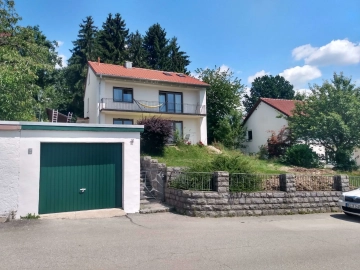 VERKAUFT !!! Neusaniertes Einfamilienhaus in schöner Aussichtslage in Deggendorf, 94469 Deggendorf, Einfamilienhaus