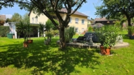 Ansicht Terrasse außen - Charmantes Zweifamilienhaus mit großzügigem Garten, Obergeschoss vermietet