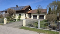 Außenansicht - Geborgenheit für die ganze Familie – helles, gepflegtes Einfamilienhaus mit Garten