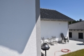 Modernes neuwertiges Einfamilienhaus mit hochwertiger Ausstattung - Terrasse
