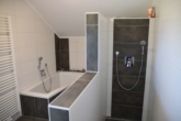 Modernes neuwertiges Einfamilienhaus mit hochwertiger Ausstattung - Badezimmer
