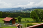 Ausblick - VERKAUFT!!! Wunderschönes Wohnhaus mit ELW in fast Alleinlage, ideal zur Pferdehaltung