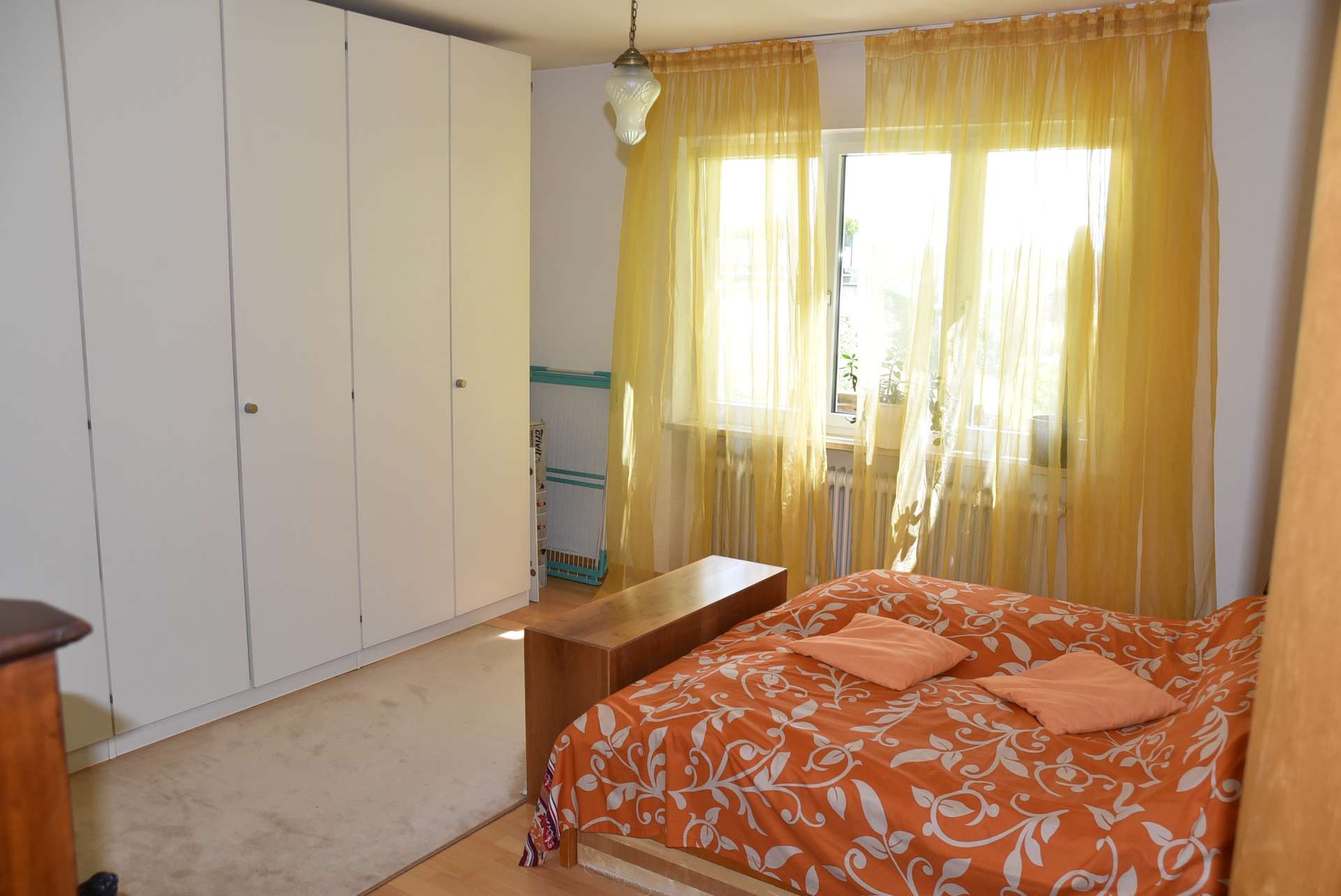 Schlafzimmer UG