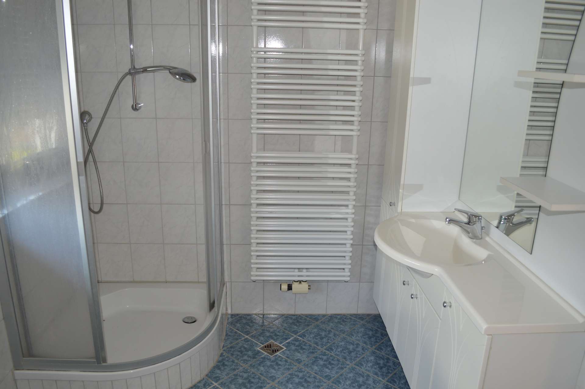 Bad Wohnung 2. OG