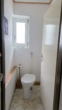 Gäste - WC - Solides Zweifamilienhaus mit großem Grundstück in idyllischer Lage