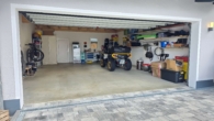 Garage - Zeitlose Architektur und innovative Technik – Ihr exklusives Wohnglück in Hofkirchen