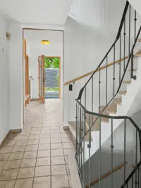 Flur mit Treppe