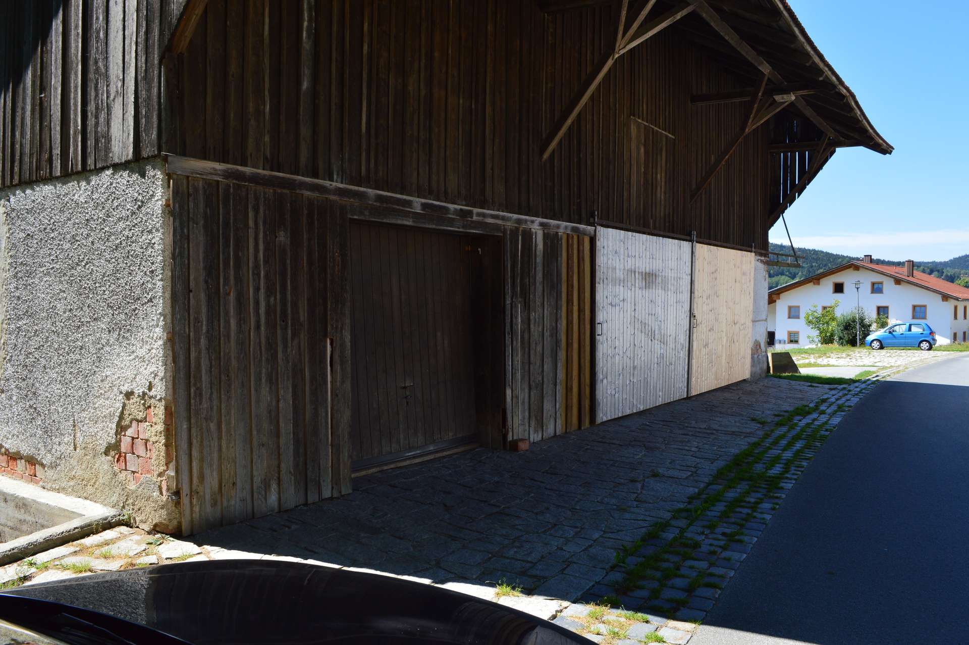 Nebengebäude Garagen