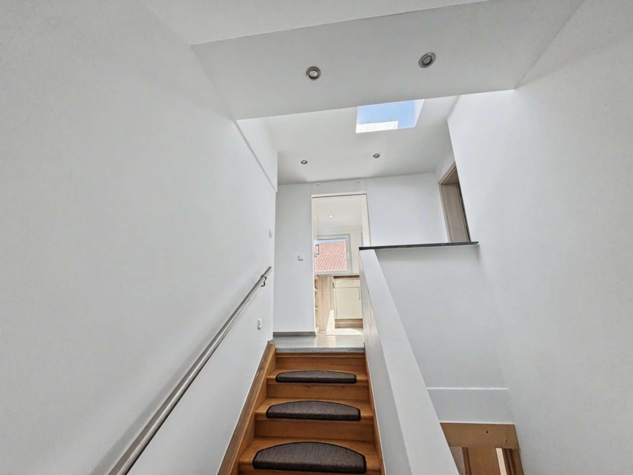 Treppenhaus Richtung DG