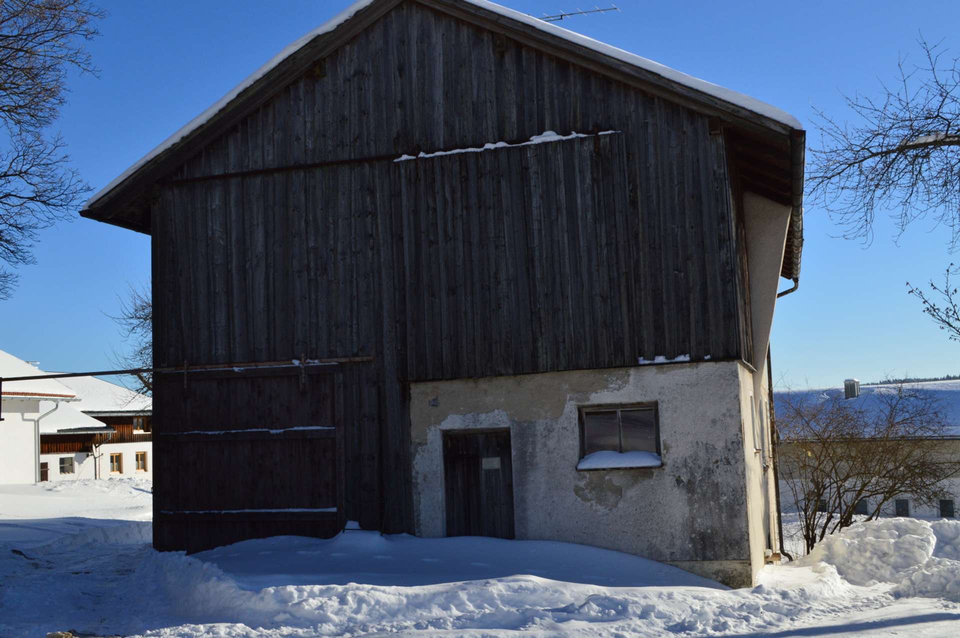 angebauter Stall ans Haus