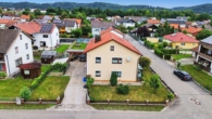 Außenansicht - Viel Platz für die Liebsten: Großzügiges Zweifamilienhaus mit Potenzial in Kirchdorf am Inn