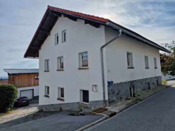 VERKAUFT !!! geräumiges Haus in Höhenlage von Schöllnach, 94508 Schöllnach, Bauernhaus