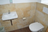 VERMIETET Hochwertig saniertes Bauernhaus - Gäste WC mit Urinal EG