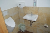 VERMIETET Hochwertig saniertes Bauernhaus - Gäste WC mit Urinal OG