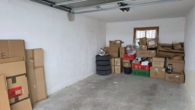 Garage - Besondere 5-Zimmer-Küche-Bad-Etagenwohnung mit Gartenanteil in Eging am See