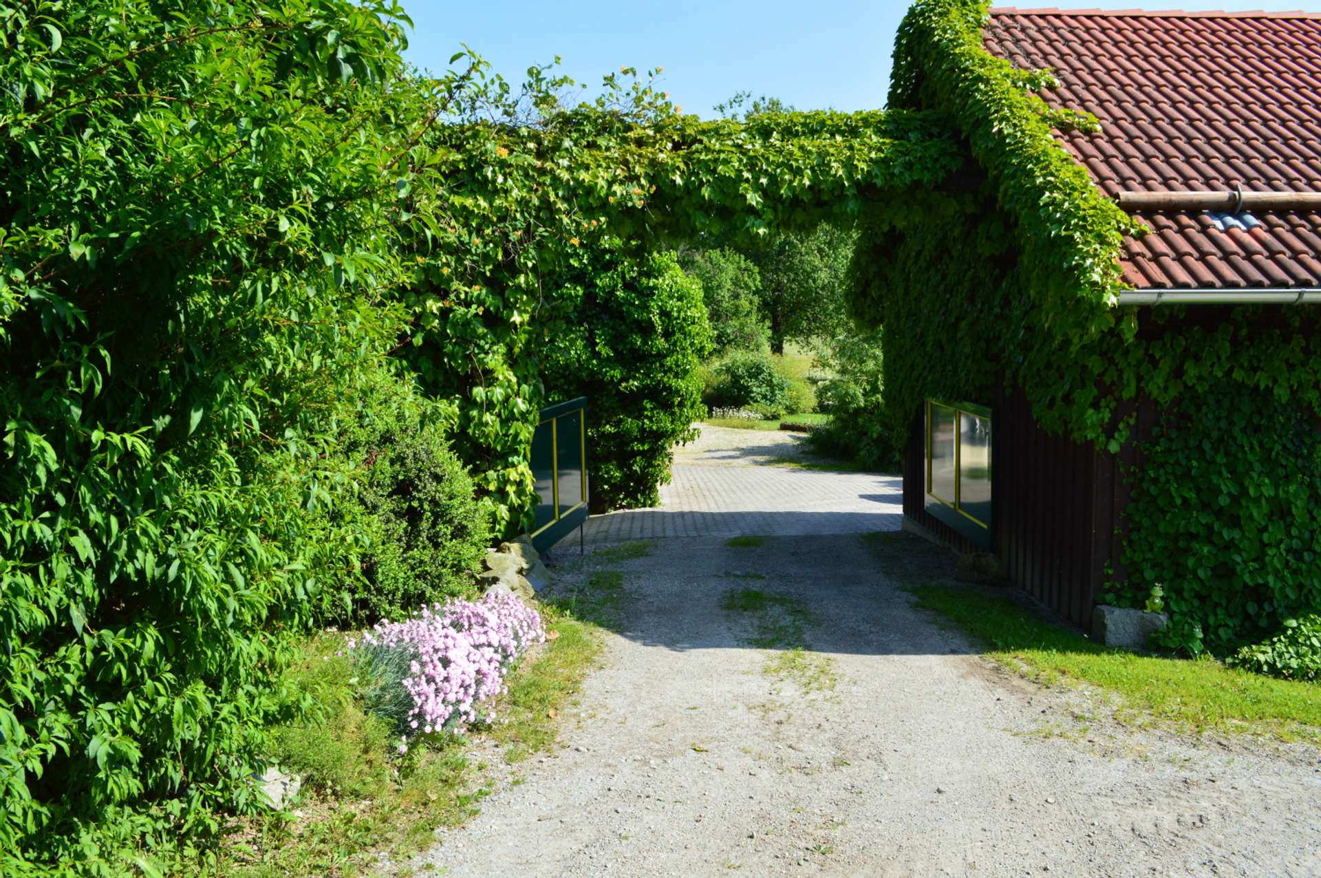 Zufahrt zum Innenhof
