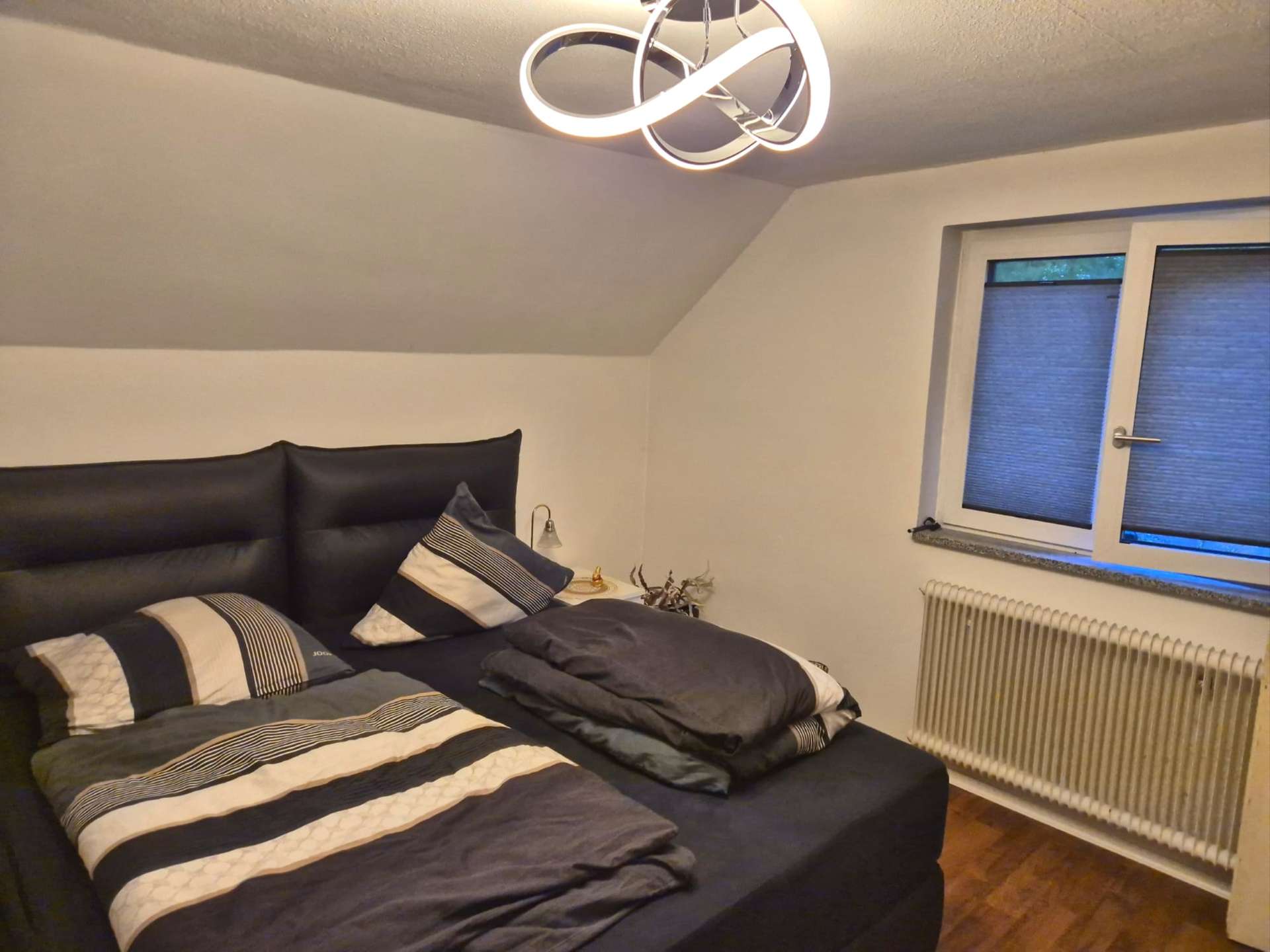 26 Schlafzimmer 1