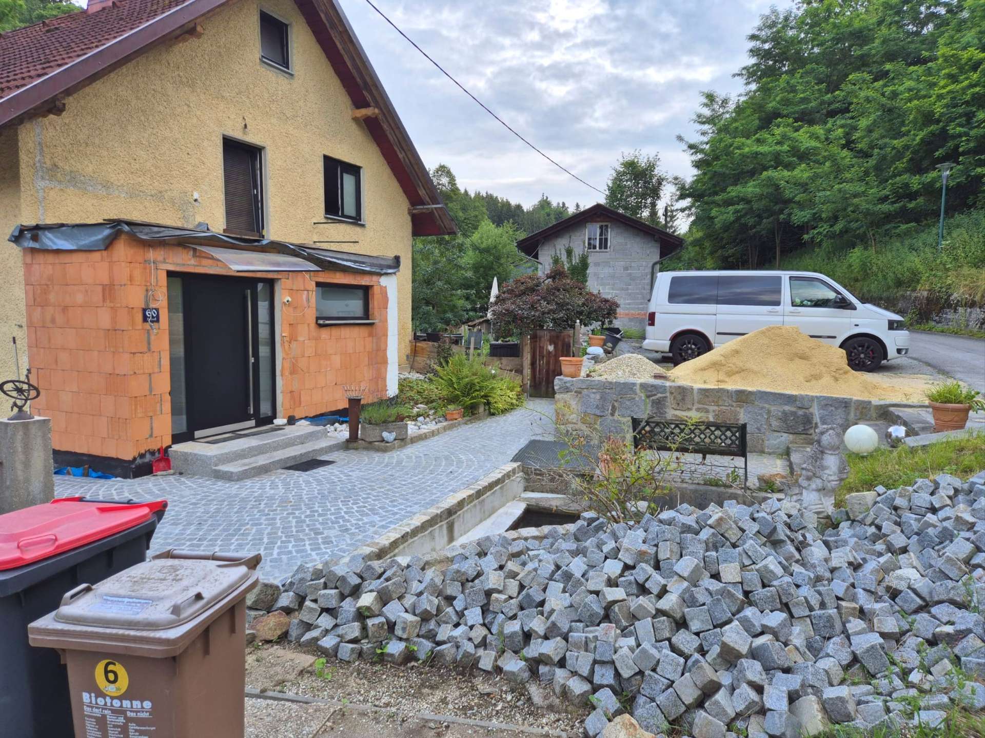 31 Vorm Haus
