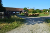 Zufahrt - VERKAUFT!!! Ehemalige Hofstelle, sanierungsbedürftig für Bauträger oder Tierliebhaber