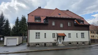 Ideales Anlageobjekt: 4 solide Wohneinheiten plus Ausbaureserve in Erholungsregion, 94145 Haidmühle, Mehrfamilienhaus