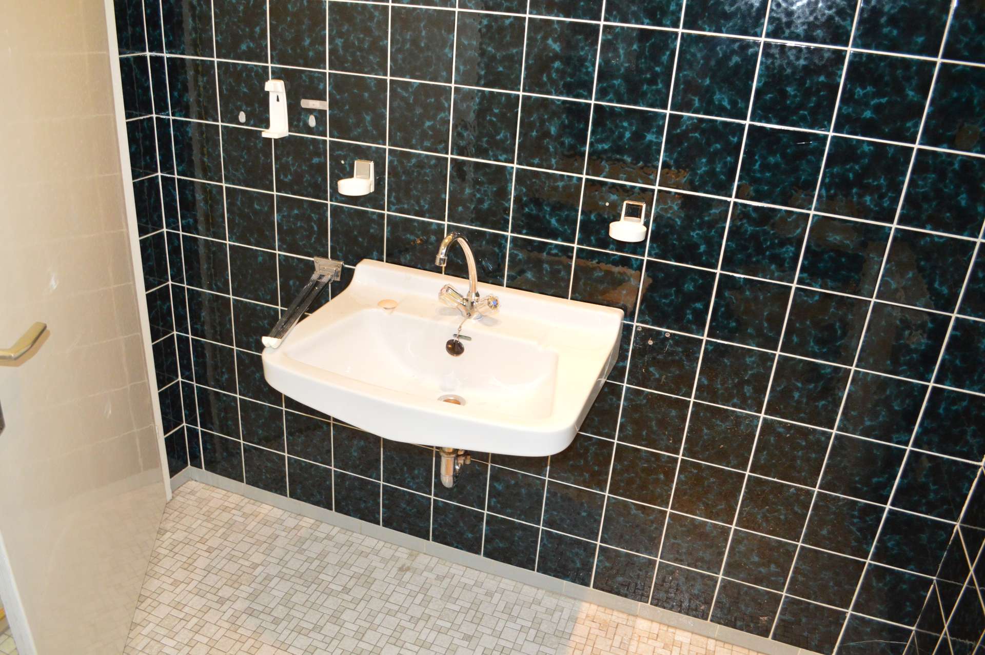Bad Wohnung 1. OG