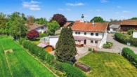 Luftaufnahme - Traumhaftes Familienhaus mit Pool und großem Garten – Willkommen zu Hause