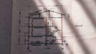 Gepflegte Wohnung mit Terrasse und Gartenanteil - Barrierefrei! - Seitenansicht Gebäude