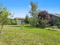 Garten mit Scheune und Stadl