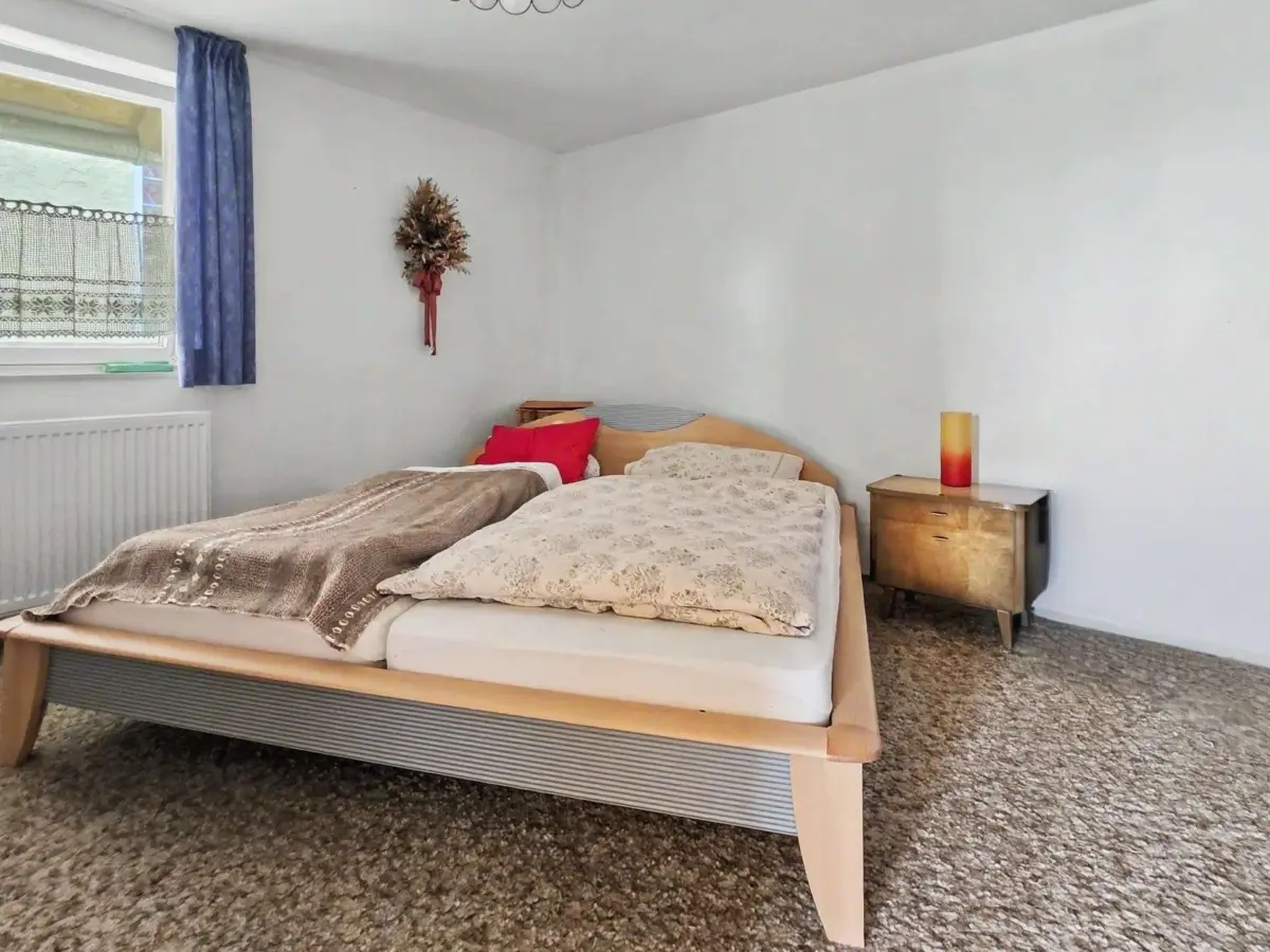 2. Schlafzimmer OG