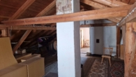 Renovierungsbedürftiges Mehrfamilienhaus in ruhiger Lage - Dachboden ausbaufähig