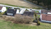 Renovierungsbedürftiges Mehrfamilienhaus in ruhiger Lage - Luftbildaufnahme