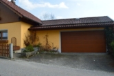 Doppelgarage - VERKAUFT!!! Nettes, kleines Einfamilienhaus mit schöner Aussicht und pflegeleichtem Garten