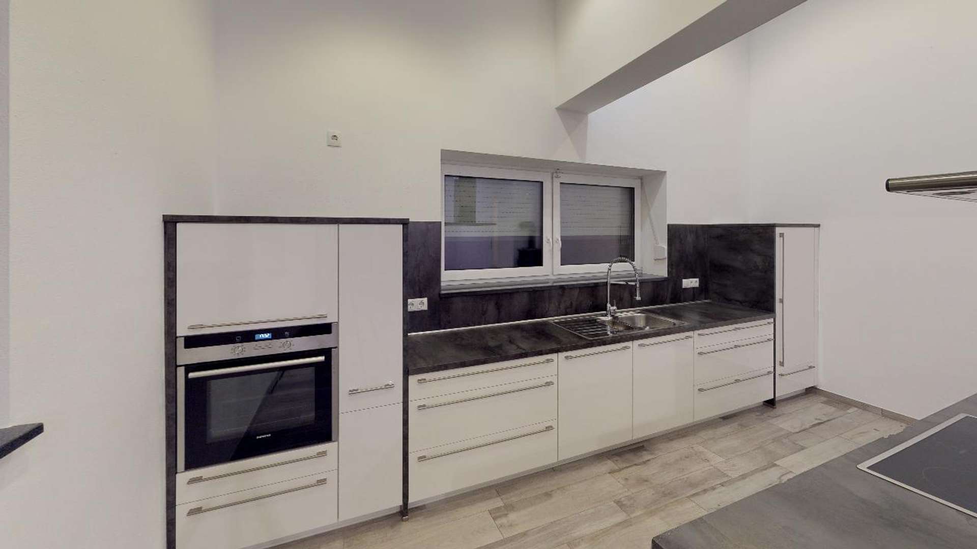 Immobilien-Schwarz-Kuche