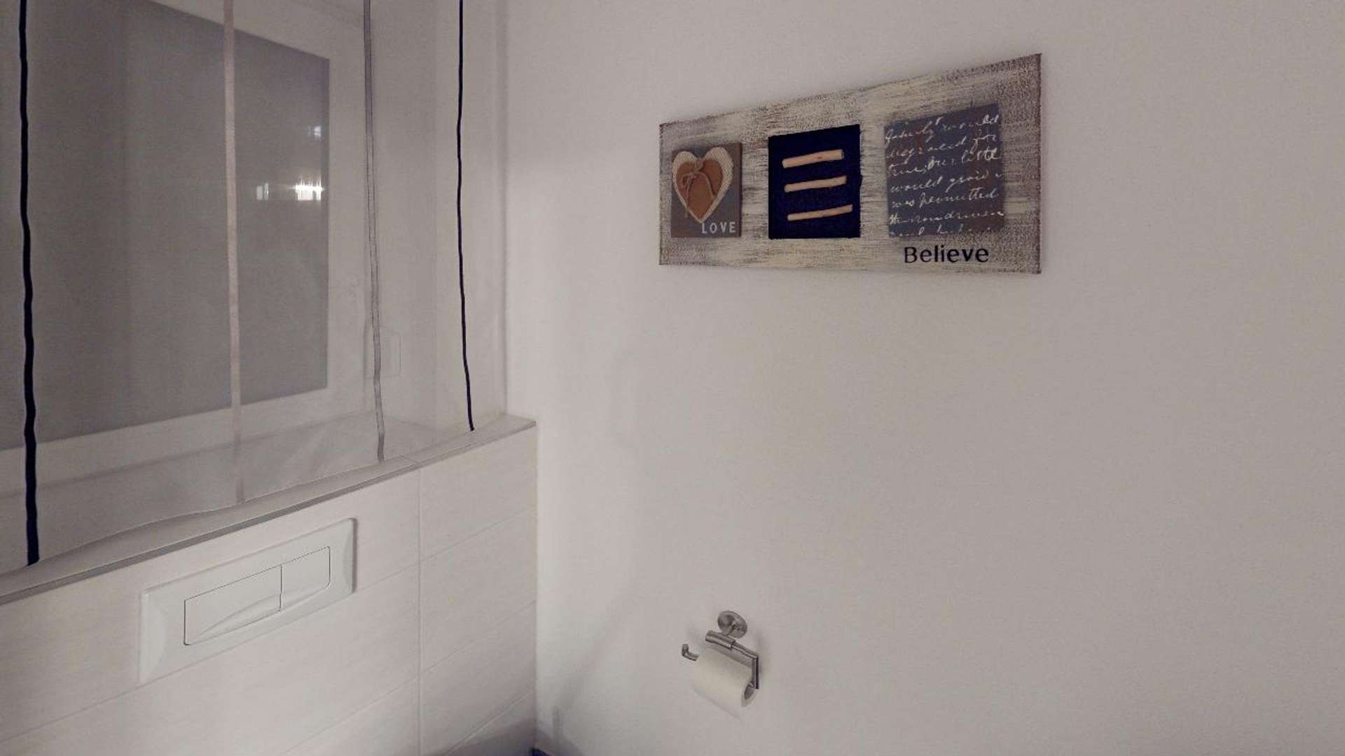 Immobilien-Schwarz-Bathroom