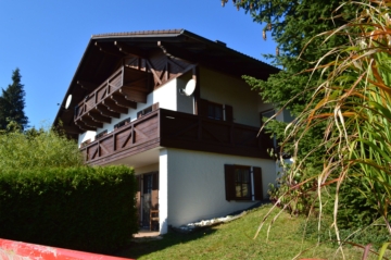 VERKAUFT !!! Vermietetes 3 Familienhaus in ruhiger Wohnlage mit guter Rendite, 94154 Neukirchen, Mehrfamilienhaus