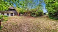 Außenansicht Wohnhaus mit Scheune - Idyllisches Bauernanwesen zum Gestalten – Eingewachsenes Refugium mit top Aussicht in Niederbayern