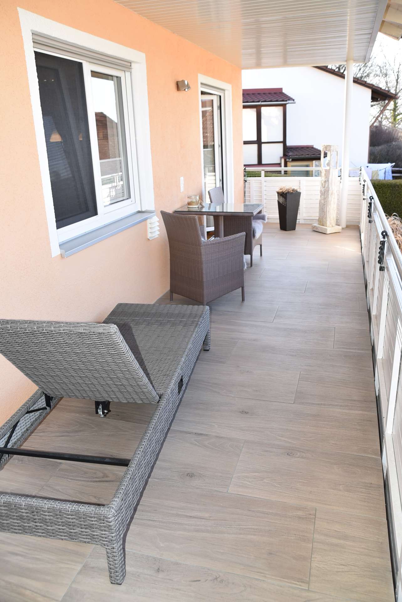 Balkon Terrasse EG