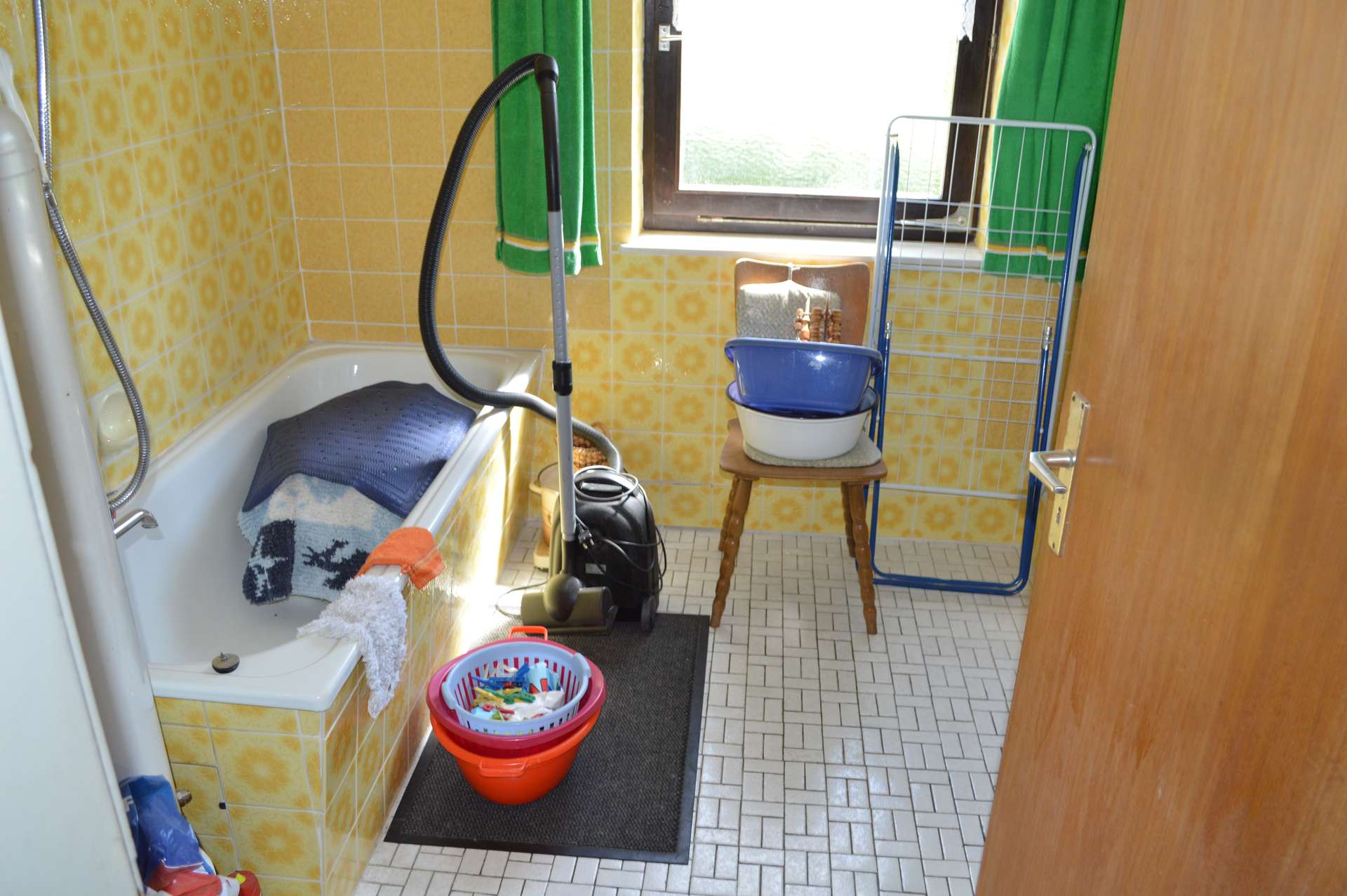 Badezimmer EG