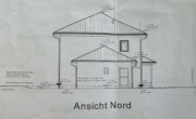 Seitenansicht Nord - Wo Familienträume Wurzeln schlagen: Modernes Wohlfühldomizil mit Panoramablick ins Grüne