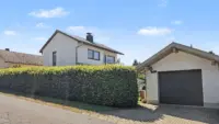 Außenansicht mit 1. Garage