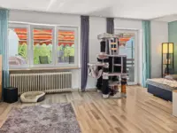 Wohnzimmer mit Zugang Terrasse