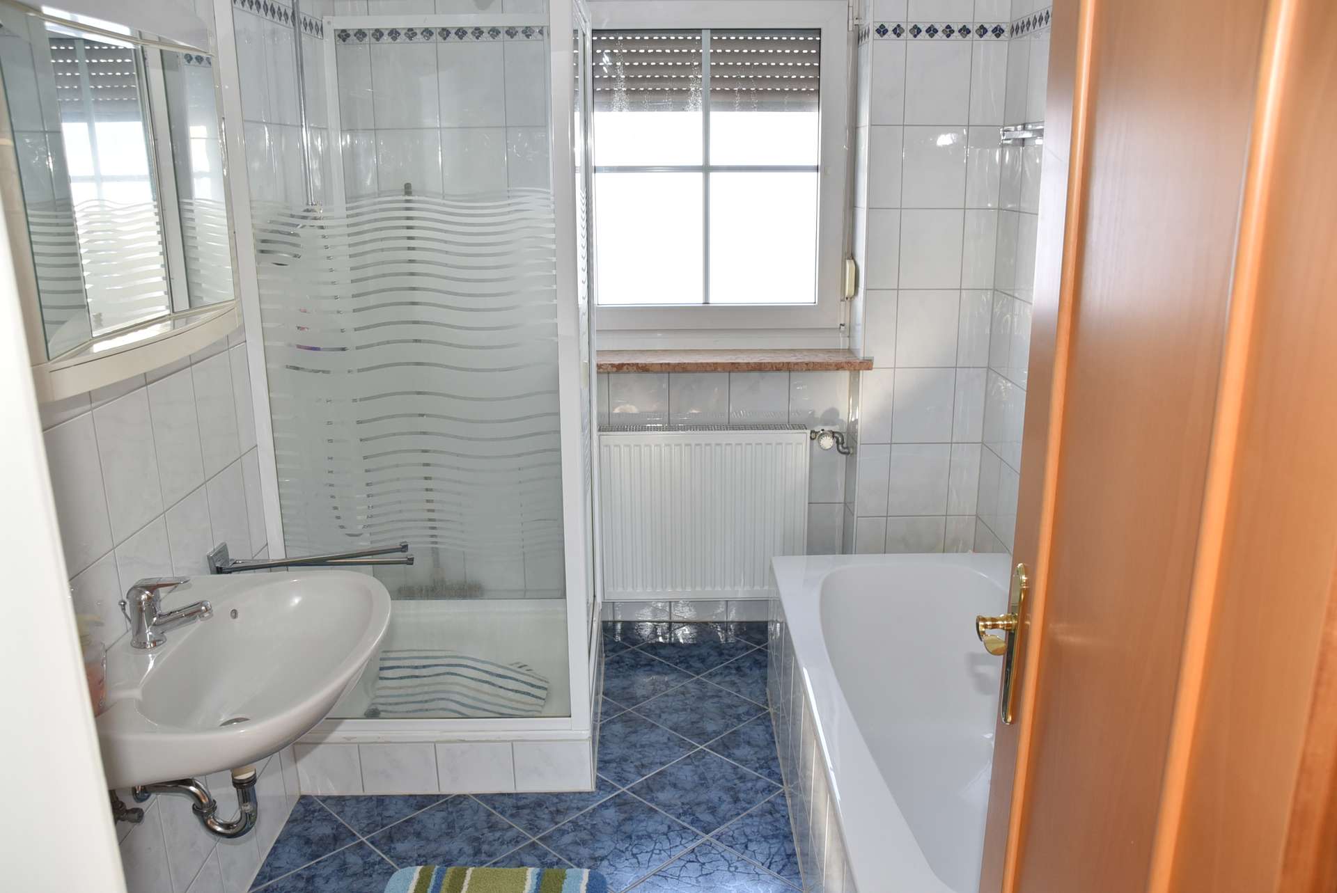 Badezimmer EG