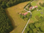 VERKAUFT!!! Ruhe pur! Bauernhaus mit großem Grundstück in ruhiger Weilerlage inmitten der Natur. - Luftaufnahme
