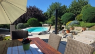 Terrasse mit Pool - Sehr gepflegtes Einfamilienhaus in der Natur