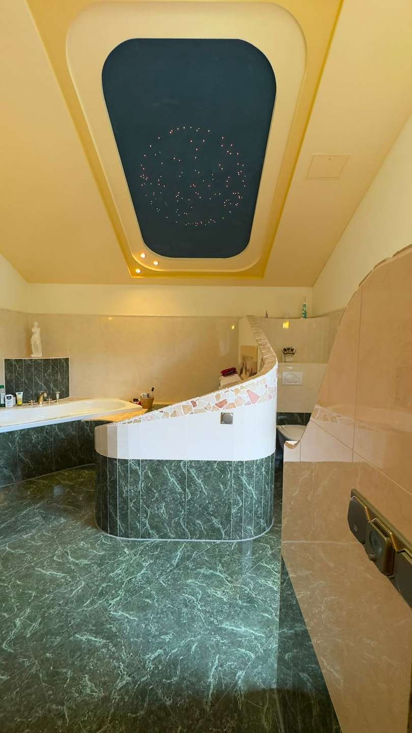 2. Badezimmer OG