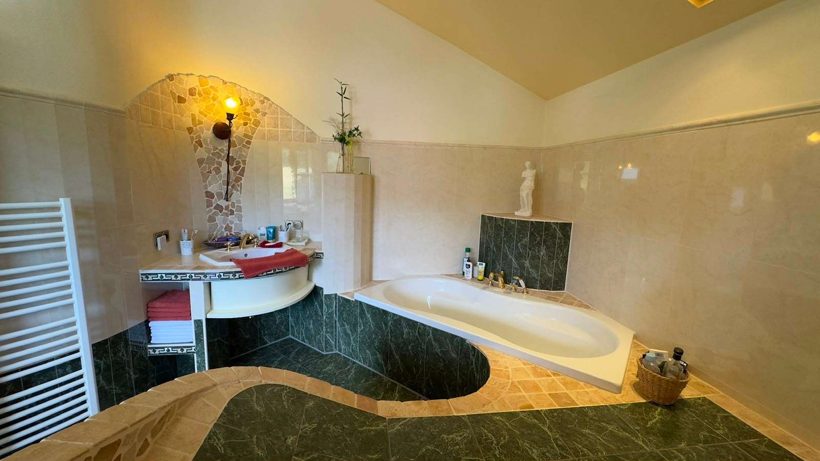 2. Badezimmer OG