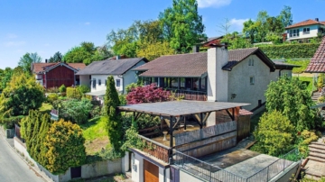 Großzügiges Familienglück mit Einliegerwohnung, Innenpool und viel Gestaltungsspielraum, 84347 Pfarrkirchen, Einfamilienhaus