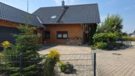 Außenansicht - Bezauberndes Niedrigenergie-Holzhaus mit Pool